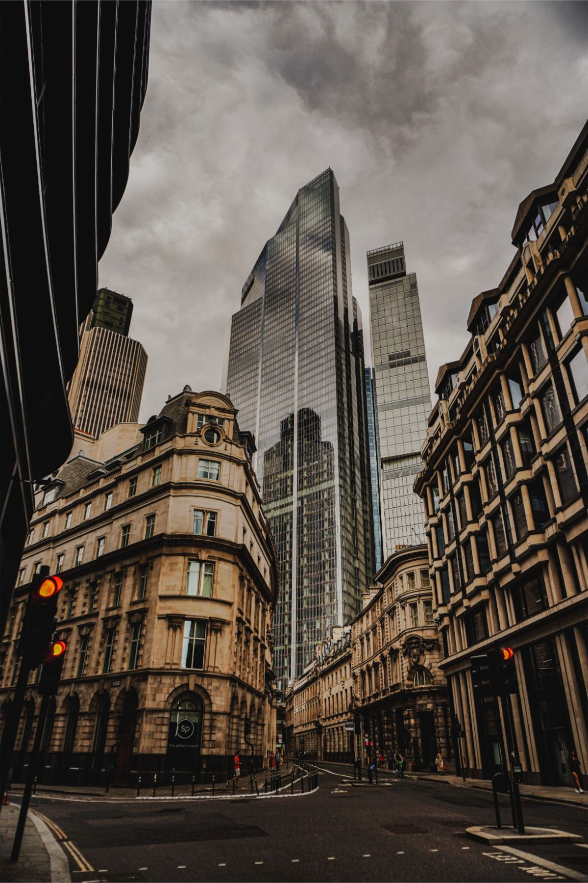 London’s Epic Skyline: Discover 150+ Stunning Architecture Wallpapers